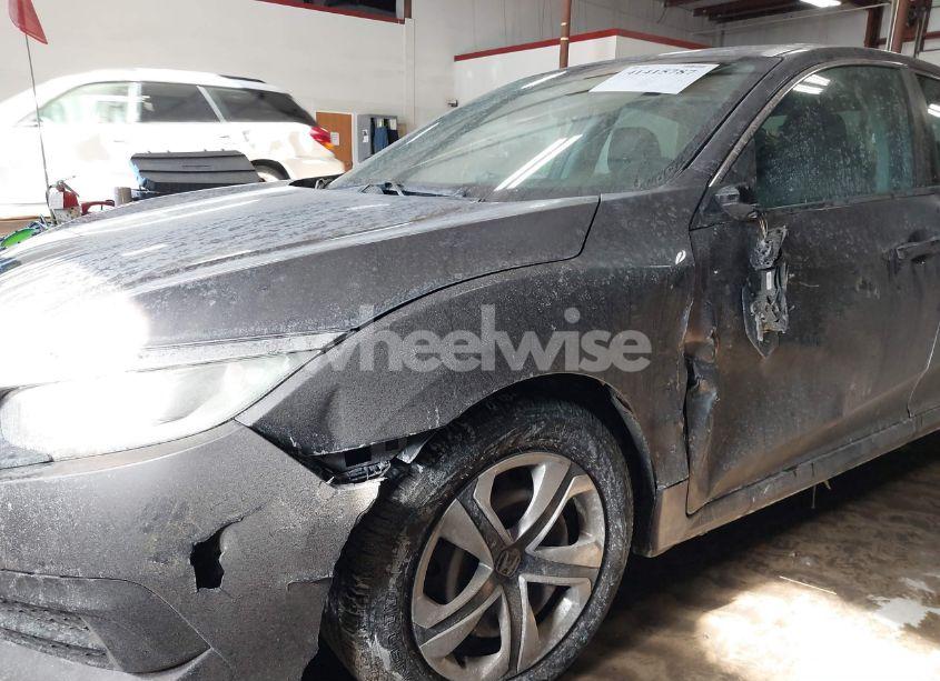 Photo 6 of 2016 Honda Civic LX (VIN 19XFC2F5XGE011296)
