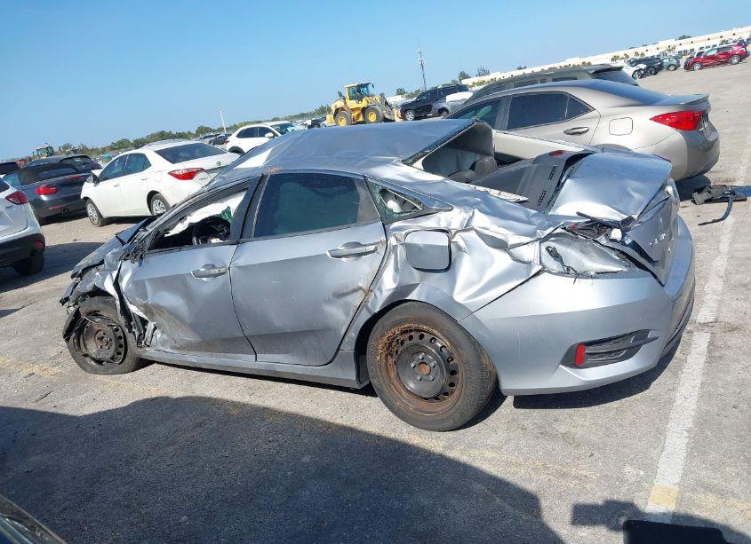 Photo 15 of 2016 Honda Civic LX (VIN 19XFC2F5XGE075872)