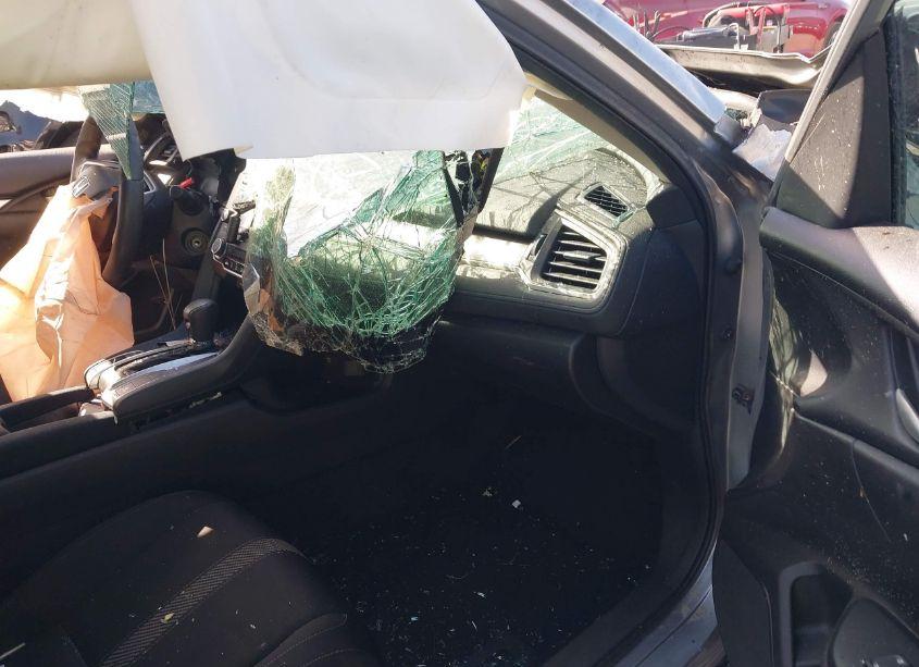 Photo 5 of 2016 Honda Civic LX (VIN 19XFC2F5XGE075872)