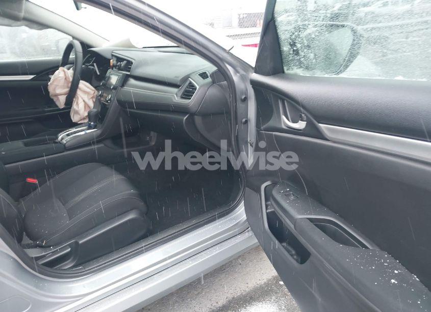 Photo 5 of 2016 Honda Civic LX (VIN 19XFC2F5XGE099430)