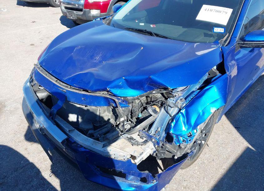 Photo 6 of 2017 Honda Civic LX (VIN 19XFC2F5XHE002101)