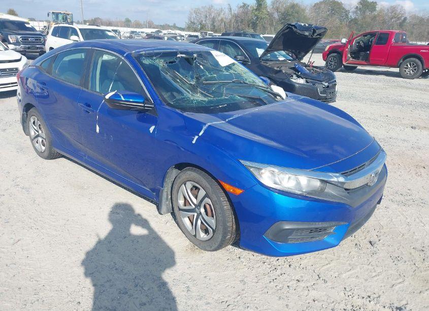 2017 Honda Civic LX (VIN 19XFC2F5XHE050651) main photo