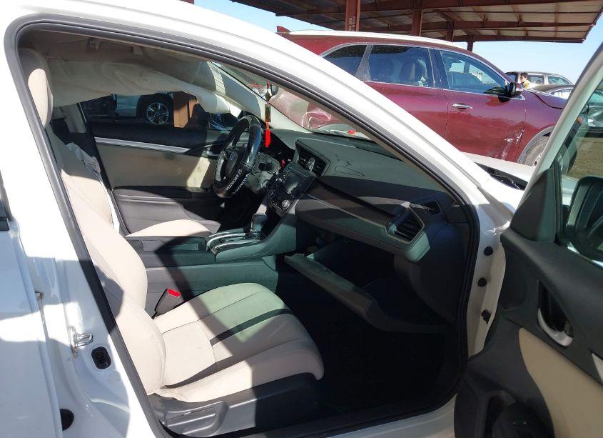 Photo 5 of 2017 Honda Civic LX (VIN 19XFC2F5XHE072634)