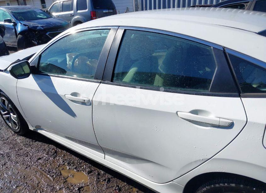 Photo 14 of 2017 Honda Civic LX (VIN 19XFC2F5XHE209197)
