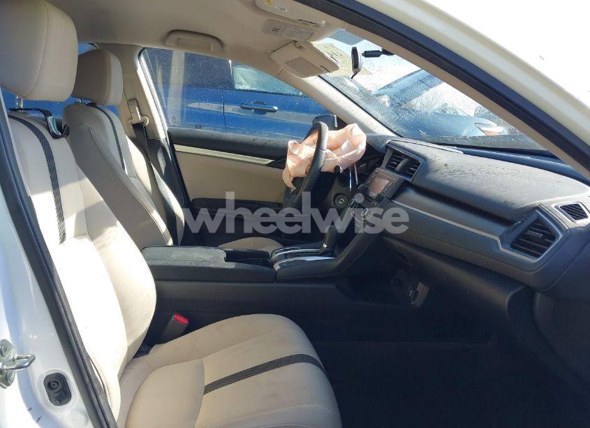 Photo 5 of 2017 Honda Civic LX (VIN 19XFC2F5XHE209197)
