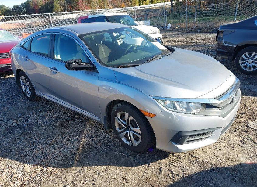 2018 Honda Civic LX (VIN 19XFC2F5XJE008695) main photo