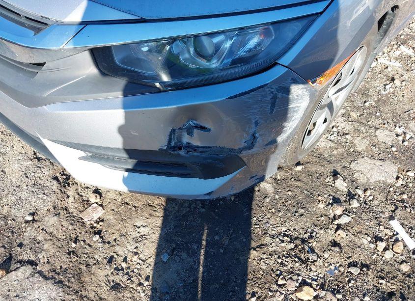 Photo 17 of 2018 Honda Civic LX (VIN 19XFC2F5XJE008695)