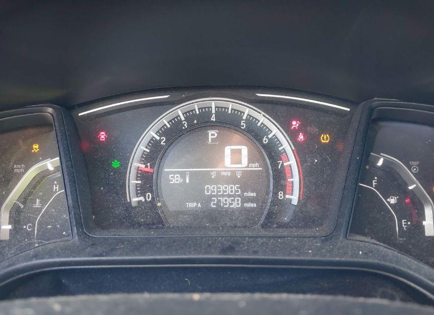 Photo 7 of 2018 Honda Civic LX (VIN 19XFC2F5XJE008695)