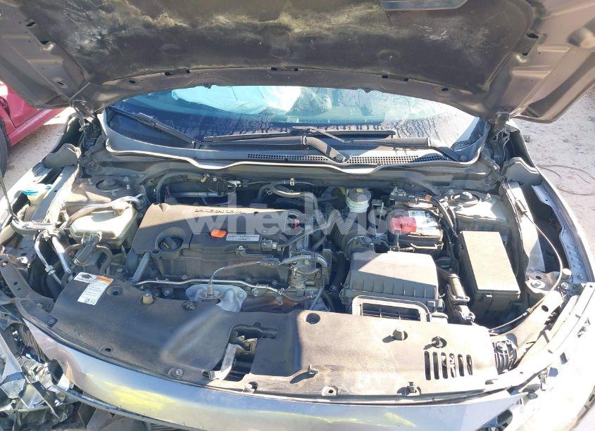 Photo 10 of 2018 Honda Civic LX (VIN 19XFC2F5XJE021480)