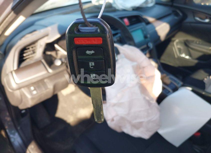 Photo 11 of 2018 Honda Civic LX (VIN 19XFC2F5XJE021480)