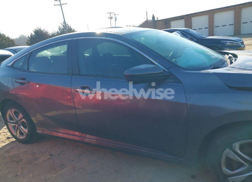 Photo 13 of 2018 Honda Civic LX (VIN 19XFC2F5XJE021480)