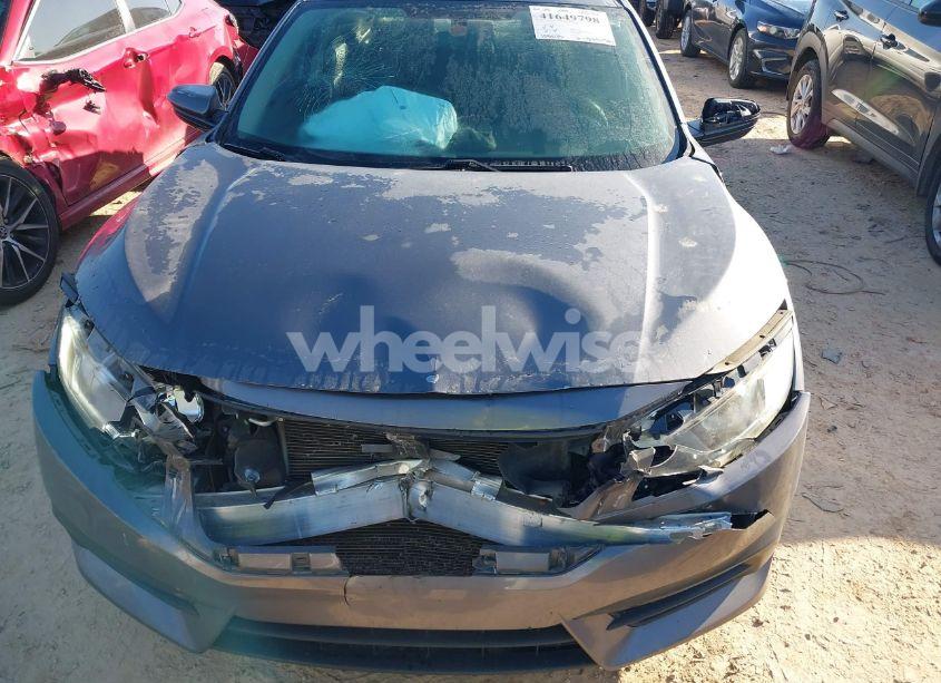 Photo 6 of 2018 Honda Civic LX (VIN 19XFC2F5XJE021480)