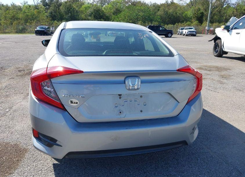 Photo 16 of 2018 Honda Civic LX (VIN 19XFC2F5XJE041437)