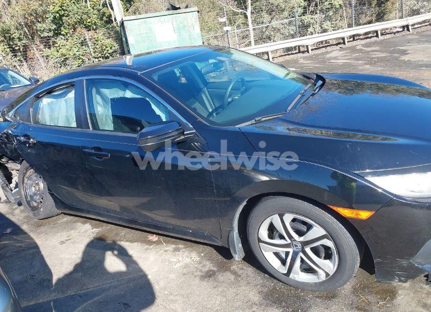Photo 13 of 2018 Honda Civic LX (VIN 19XFC2F5XJE041454)