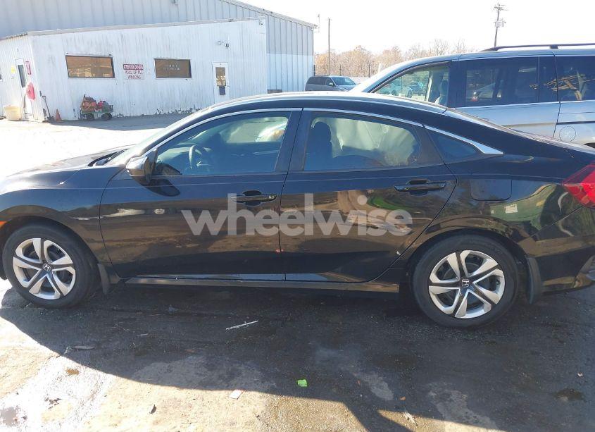 Photo 14 of 2018 Honda Civic LX (VIN 19XFC2F5XJE041454)