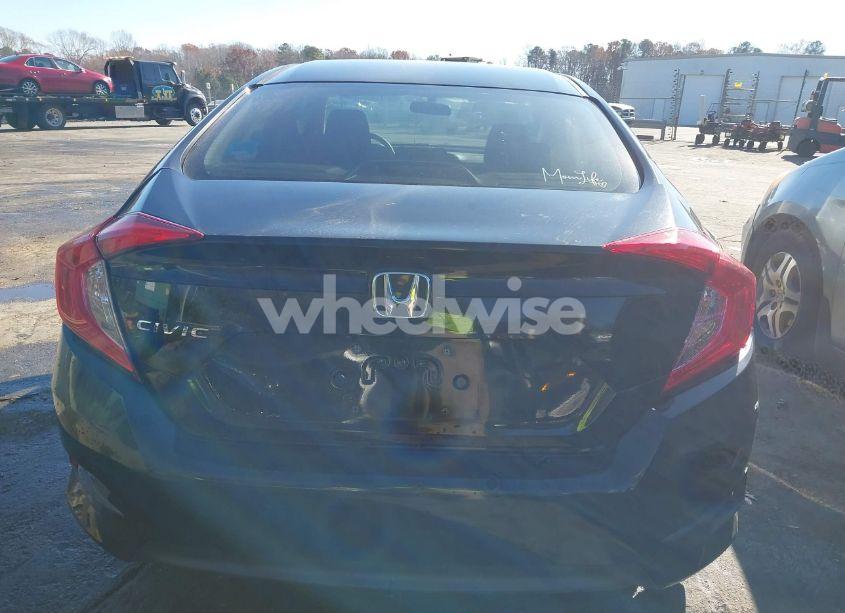 Photo 16 of 2018 Honda Civic LX (VIN 19XFC2F5XJE041454)