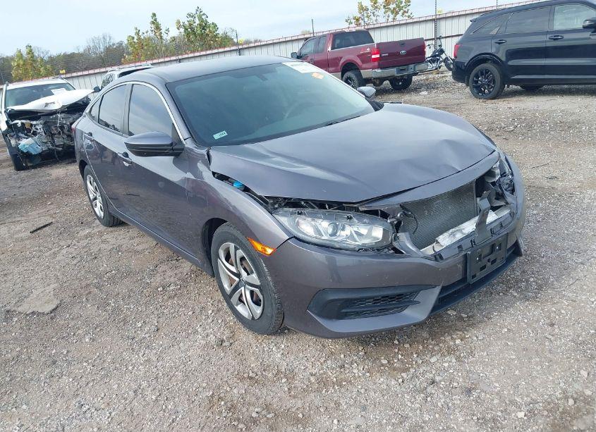 2018 Honda Civic LX (VIN 19XFC2F5XJE043785) main photo