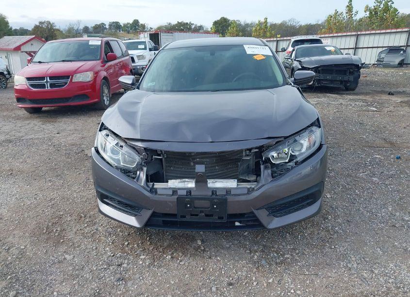 Photo 12 of 2018 Honda Civic LX (VIN 19XFC2F5XJE043785)
