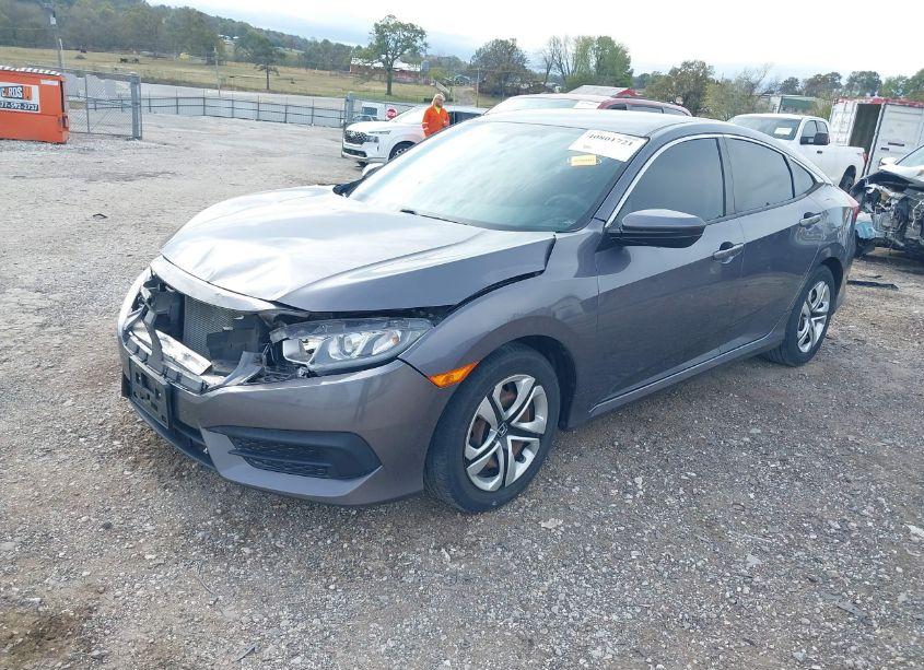 Photo 2 of 2018 Honda Civic LX (VIN 19XFC2F5XJE043785)