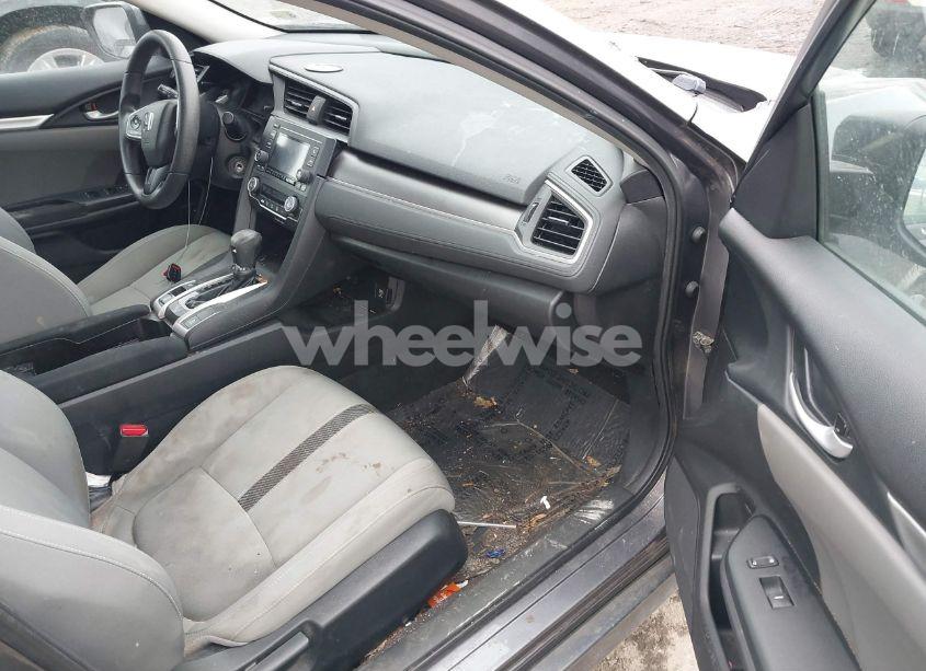 Photo 5 of 2018 Honda Civic LX (VIN 19XFC2F5XJE203969)