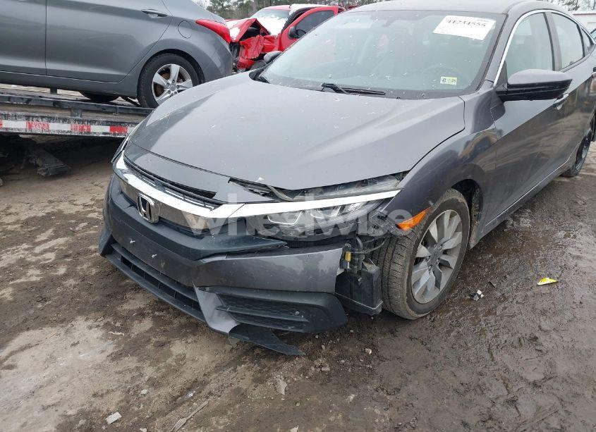 Photo 6 of 2018 Honda Civic LX (VIN 19XFC2F5XJE203969)