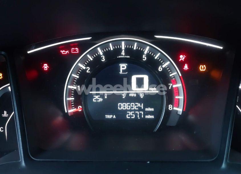 Photo 15 of 2018 Honda Civic LX (VIN 19XFC2F5XJE207486)