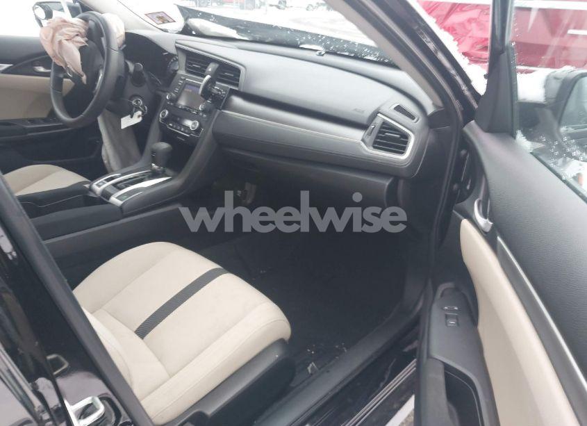 Photo 5 of 2018 Honda Civic LX (VIN 19XFC2F5XJE209626)