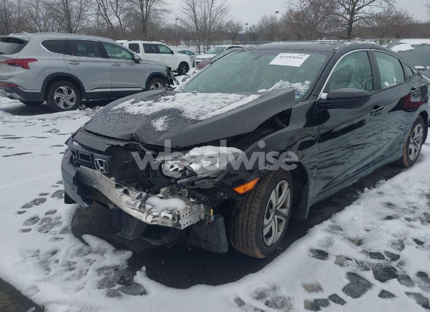 Photo 6 of 2018 Honda Civic LX (VIN 19XFC2F5XJE209626)