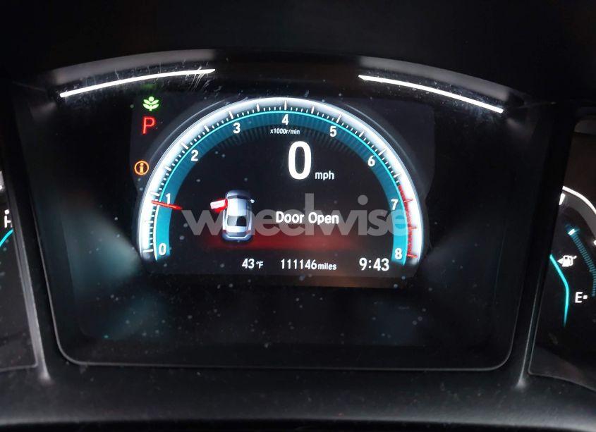 Photo 7 of 2019 Honda Civic LX (VIN 19XFC2F60KE027475)