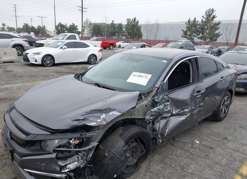 Photo 14 of 2019 Honda Civic LX (VIN 19XFC2F60KE201254)