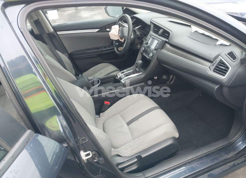 Photo 5 of 2019 Honda Civic LX (VIN 19XFC2F60KE207023)