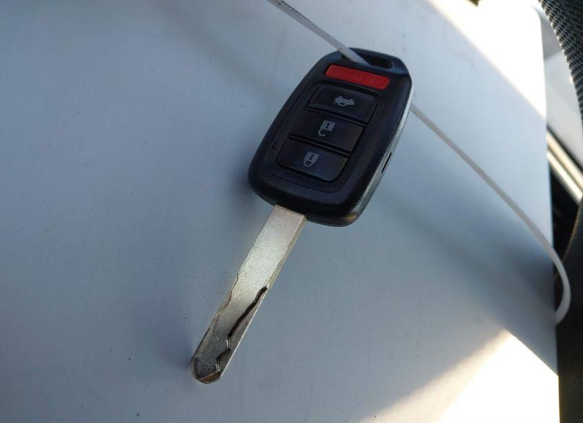 Photo 11 of 2019 Honda Civic LX (VIN 19XFC2F60KE209905)