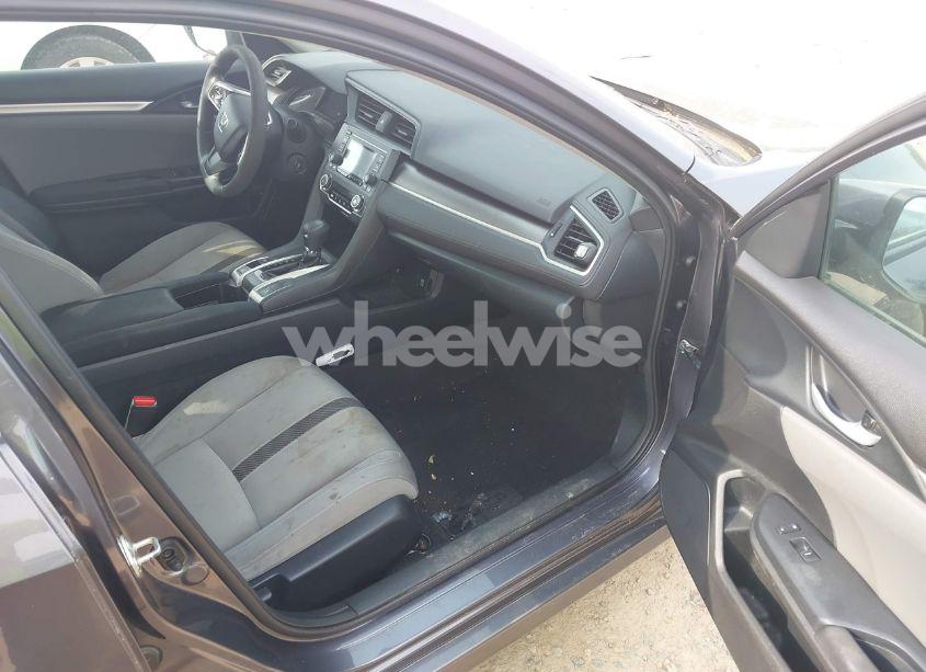 Photo 5 of 2016 Honda Civic LX (VIN 19XFC2F61GE215915)