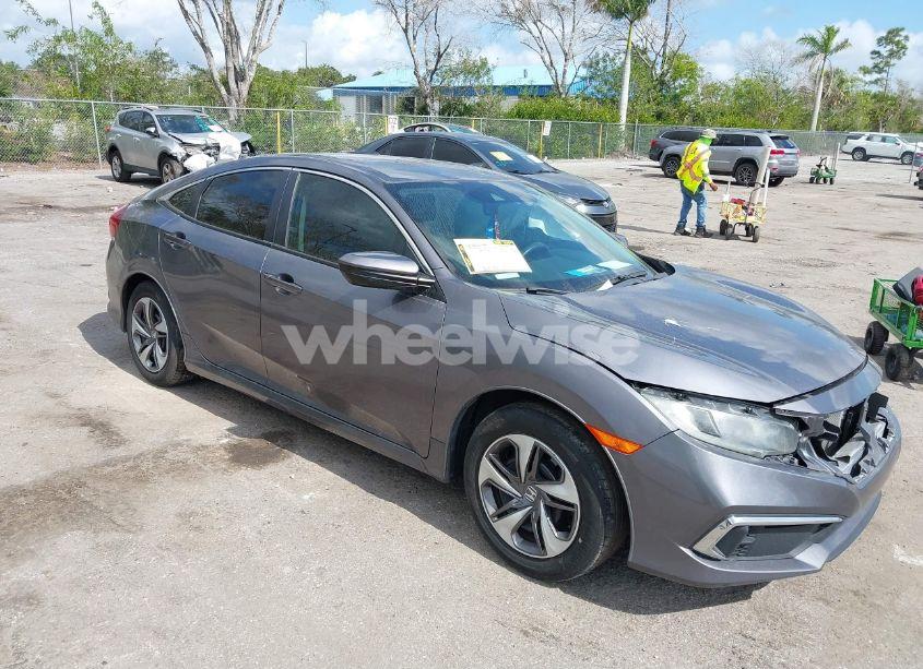 2019 Honda Civic LX (VIN 19XFC2F61KE011222) main photo