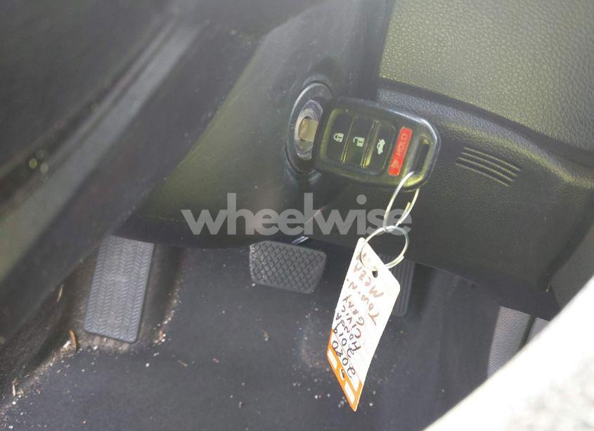 Photo 11 of 2019 Honda Civic LX (VIN 19XFC2F61KE011222)