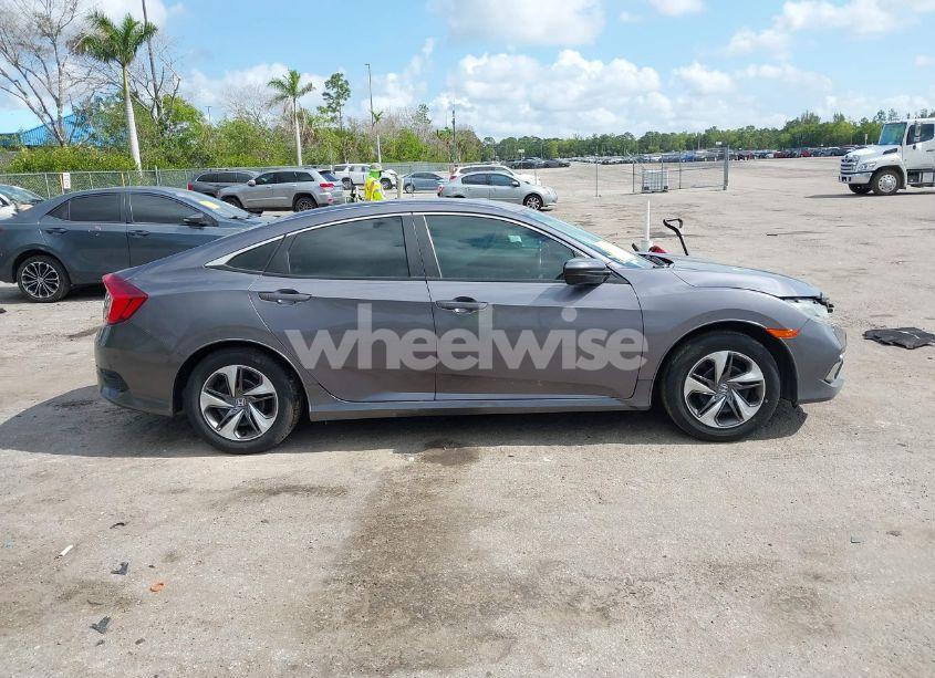 Photo 13 of 2019 Honda Civic LX (VIN 19XFC2F61KE011222)