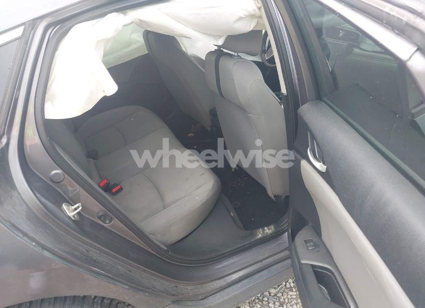 Photo 8 of 2019 Honda Civic LX (VIN 19XFC2F61KE011236)