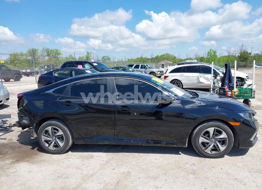 Photo 14 of 2019 Honda Civic LX (VIN 19XFC2F61KE017134)