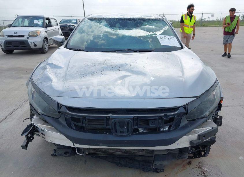 Photo 11 of 2019 Honda Civic LX (VIN 19XFC2F61KE018008)