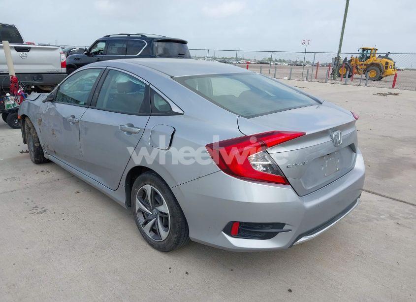 Photo 3 of 2019 Honda Civic LX (VIN 19XFC2F61KE018008)