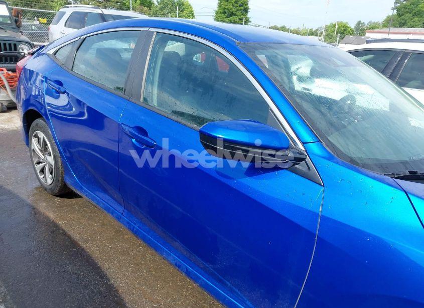 Photo 14 of 2019 Honda Civic LX (VIN 19XFC2F61KE023483)