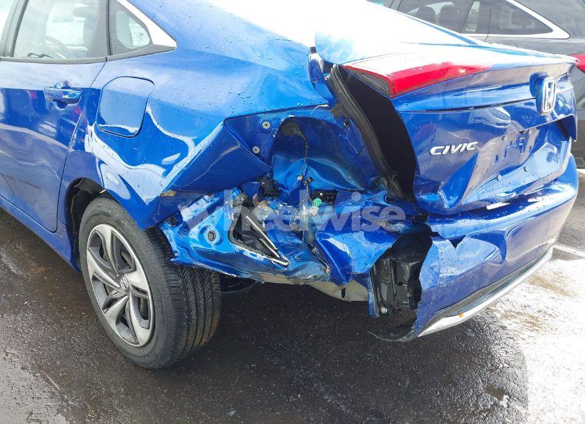 Photo 6 of 2019 Honda Civic LX (VIN 19XFC2F61KE023483)