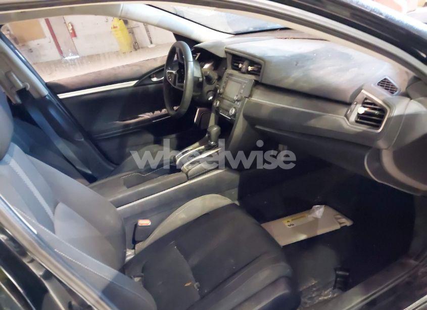 Photo 5 of 2019 Honda Civic LX (VIN 19XFC2F61KE026576)