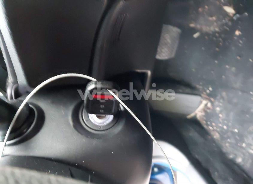 Photo 11 of 2019 Honda Civic LX (VIN 19XFC2F61KE038730)