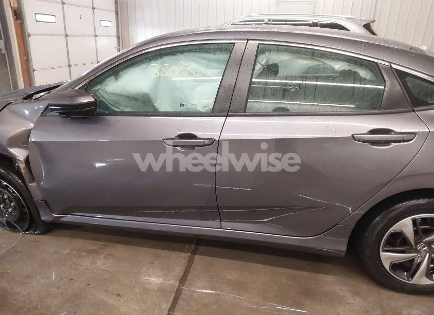 Photo 14 of 2021 Honda Civic LX (VIN 19XFC2F61ME001485)