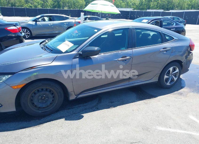 Photo 6 of 2019 Honda Civic LX (VIN 19XFC2F62KE010340)