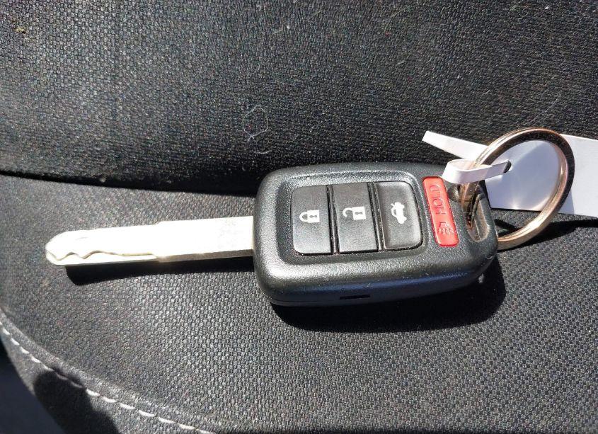 Photo 11 of 2019 Honda Civic LX (VIN 19XFC2F62KE015571)