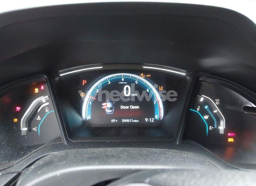 Photo 15 of 2019 Honda Civic LX (VIN 19XFC2F62KE031592)
