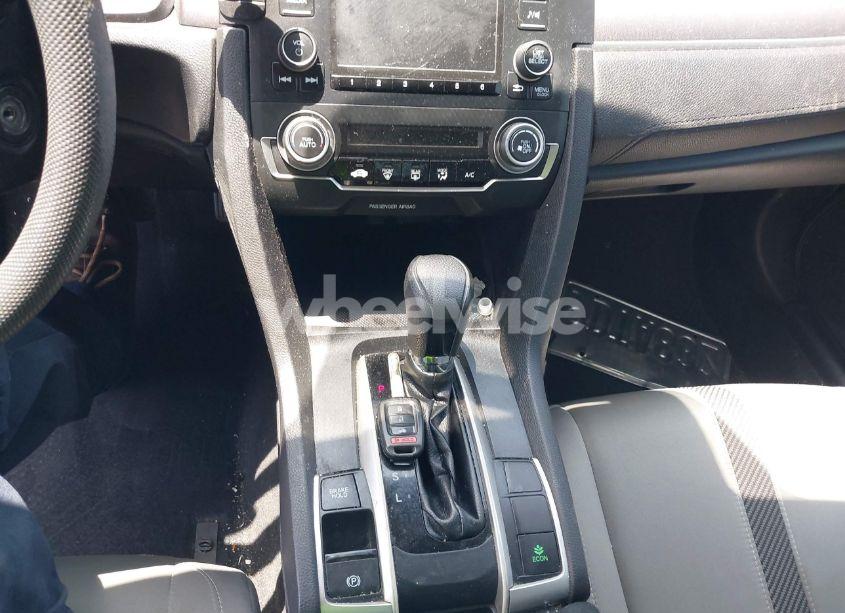 Photo 11 of 2017 Honda Civic LX (VIN 19XFC2F63HE209809)