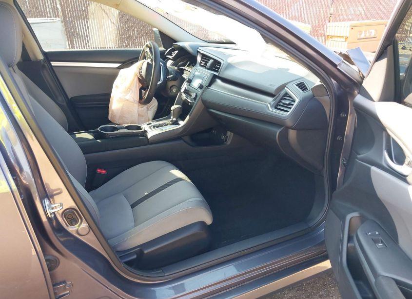 Photo 5 of 2019 Honda Civic LX (VIN 19XFC2F63KE045940)